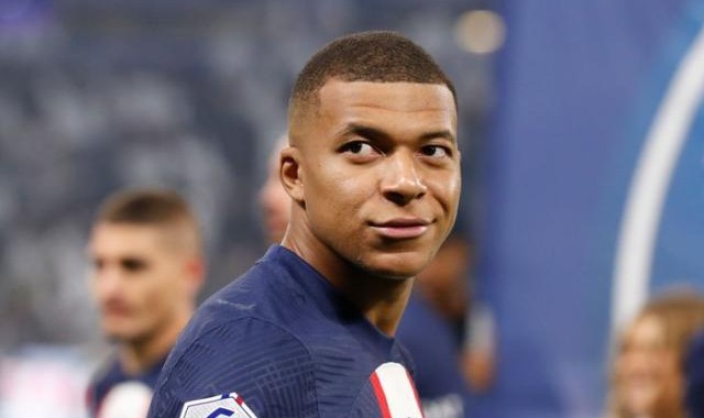 在线娱乐平台-姆巴佩：马克龙曾数次致电劝我留下 这太疯狂了