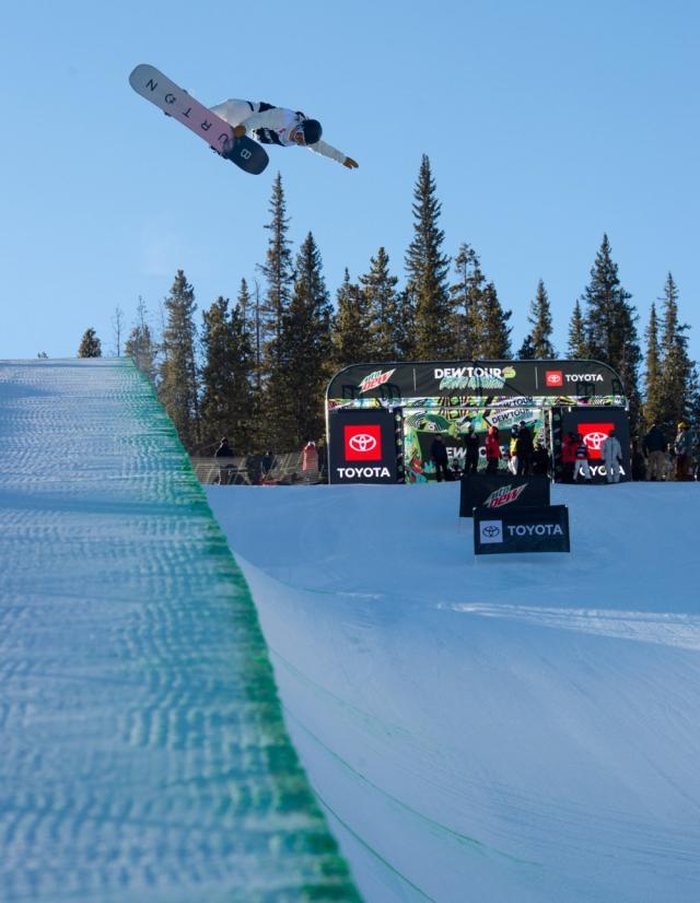 Xuetong_Cai_sb_womens_final_superpipe_copper_dew_tour_2021_CLAVIN7.jpg